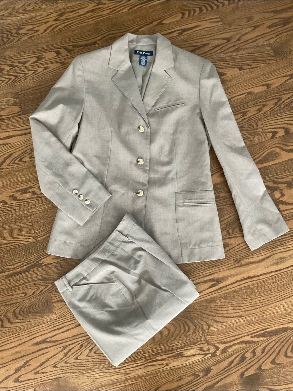 Evan Picone Light Silver Tailored Jacket & Pants Set